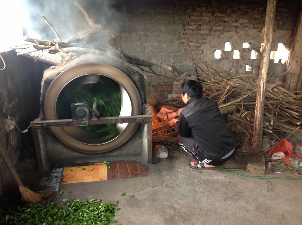 Small tool to make tea from local Vietnamese farmer on Vietnam tea farm tour