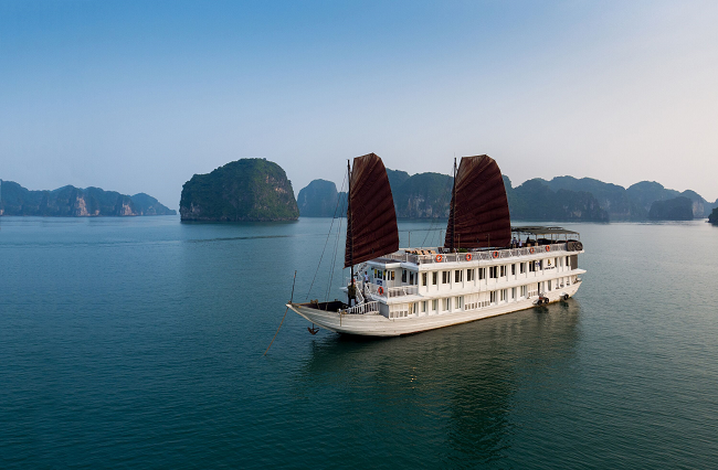 Why tour Halong bay with Garden Bay Legend cruise by Deluxe Vietnam Tours Hanoi travel agency