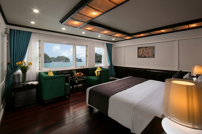  Tour Vịnh Hạ Long Du Thuyền Luxury La Regina Royal Cruise