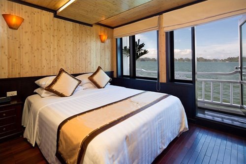 luxury cabin on Syrena cruise for 6day Vietnam Hanoi tour package