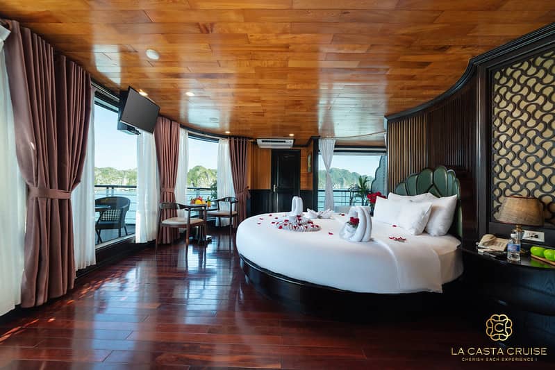   Tour   Hạ Long  Du Thuyền Ngủ Đêm 5 star  Huong Hai Sealife Cruise  cùng  với Deluxe Vietnam Tours Co.,Ltd  2020 - 2021 - 2022 