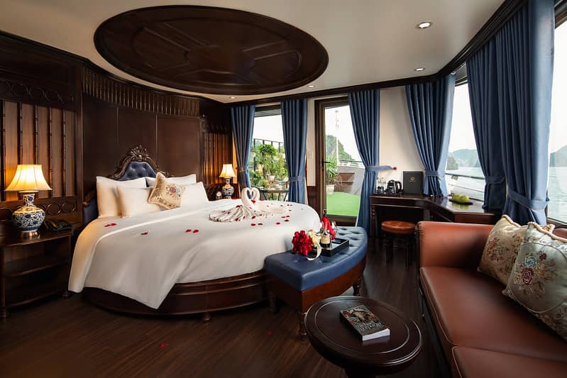 5 star  Huong Hai Sealife Cruise - Tour Du Lịch Hà Nội Hạ Long    cùng  với Deluxe Vietnam Tours Co.,Ltd  2020 - 2021 - 2022 