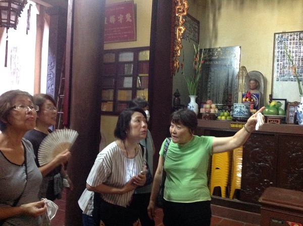 Deluxe Vietnam Tour Company is happy to be Hanoi travel agent for 8 Japanese Ladies from the US