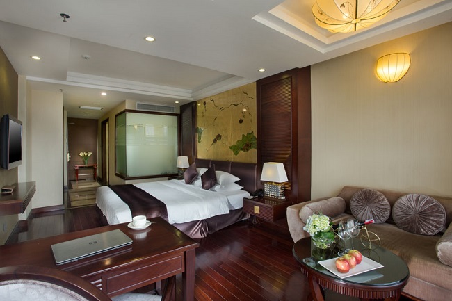  luxury hotel Hanoi tour packages