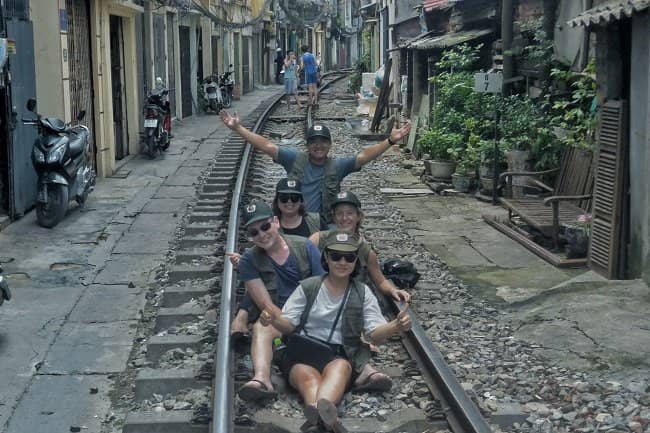 experience the local life in Hanoi by night with our Hanoi tour guide
