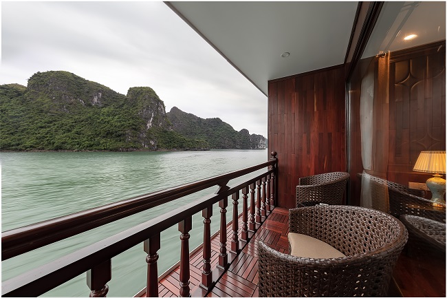 Du Thuyền Ngủ Đêm 5 star   Sealife Legend Cruise Tour  Hà Nội Hạ Long - Lan Hạ   cùng  với Deluxe Vietnam Tours Co.,Ltd  2020 - 2021 - 2022 