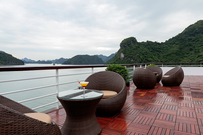 One of best luxury Halong bay tours from Hanoi 2020 - 2021 - 2022