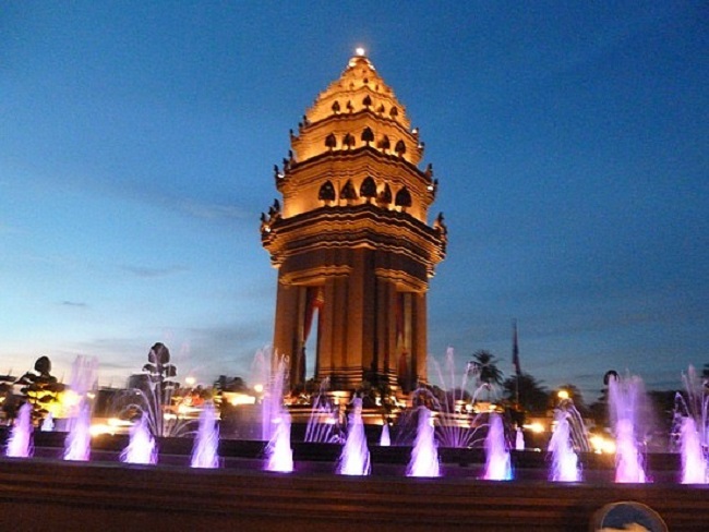 Holidays Cambodia 2020 & 2021, see Cambodia Independence monument