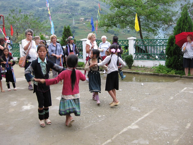 LEAD Maryland Foundation, Inc. Class VI Fellows, SDARL CLASS VI and Wedgworth Leadership Institute on Vietnam study tours  with Deluxe Vietnam Tours Company