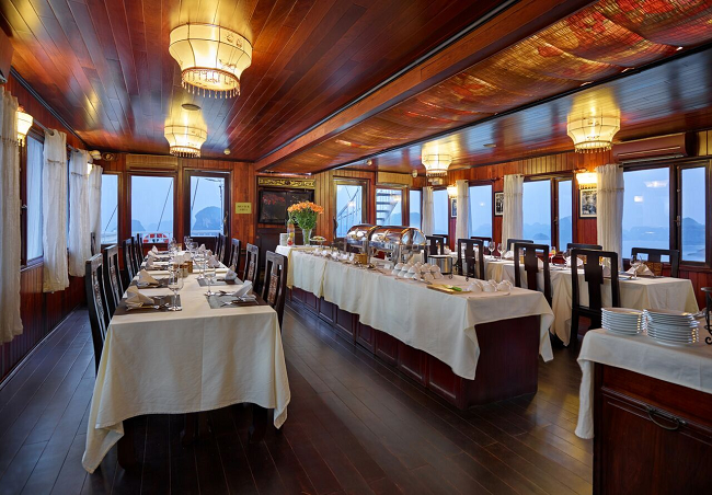 Dinning room on 4star Garden Bay Legend cruise  tour Halong bay