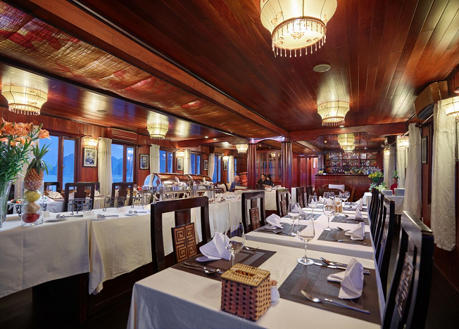 Dinning room on 4star Garden Bay Legend cruise  tours Halong bay
