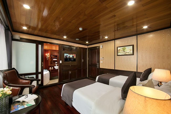  Amazing Halong bay  overnight tour Vietnam by Luxury La Regina Royal Cruise