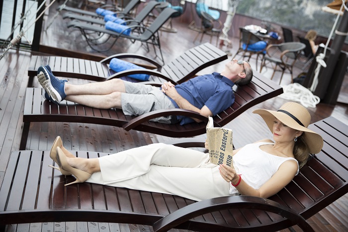 5star   La Regina Legend Cruise operates Hanoi to Halong Bay boat Tour   2020 - 2021 - 2022 