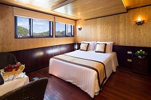 syrena cruise for the best Halong bay Travel Package