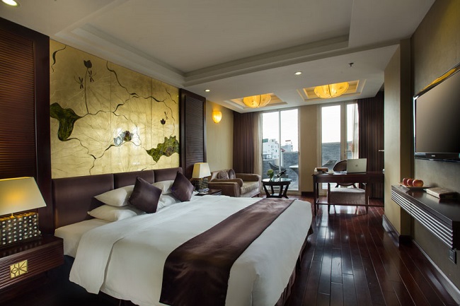  luxury hotel Hanoi tour package