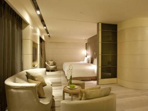  5 star luxury hotel in Saigon for Southern package tour Vietnam
