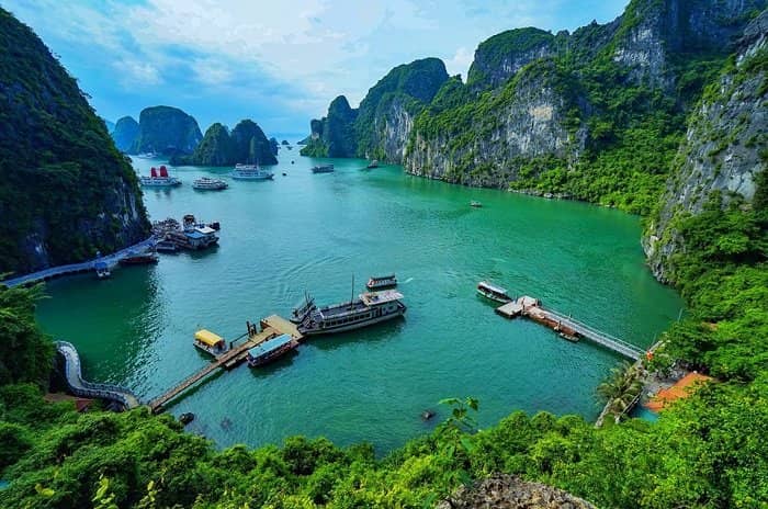 Vietnam Halong bay is the best of North Vietnam tour package