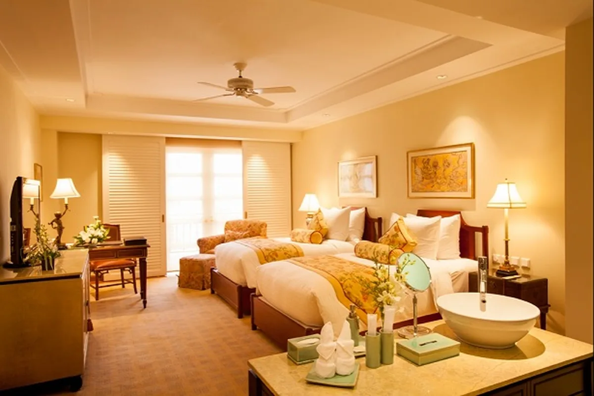Luxury Movenpick Hotel Hanoi - 5 star Vietnam