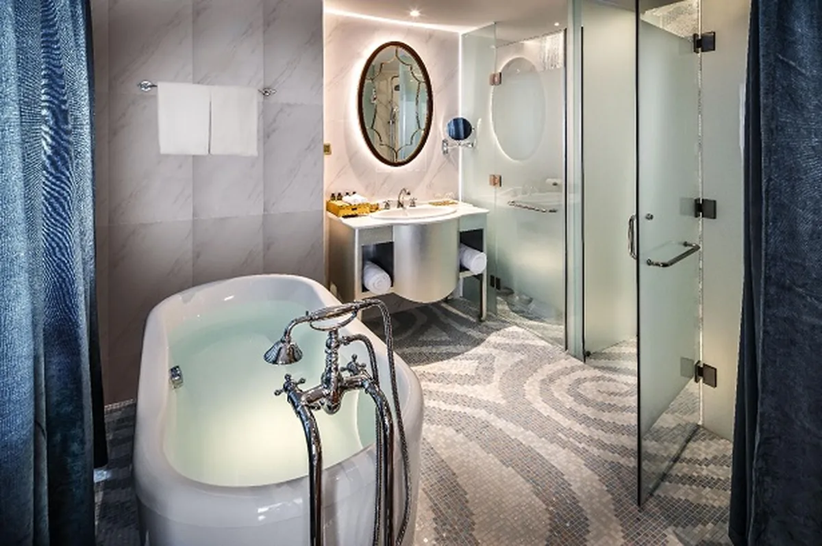 Royal Hotel Hoian - Luxury 5 star hotel Vietnam