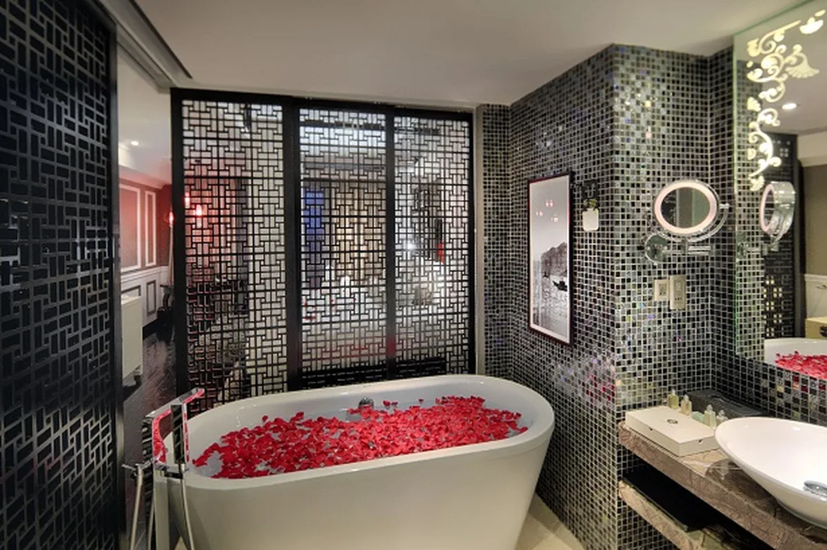 Royal Hotel Hoian - Luxury 5 star hotel Vietnam