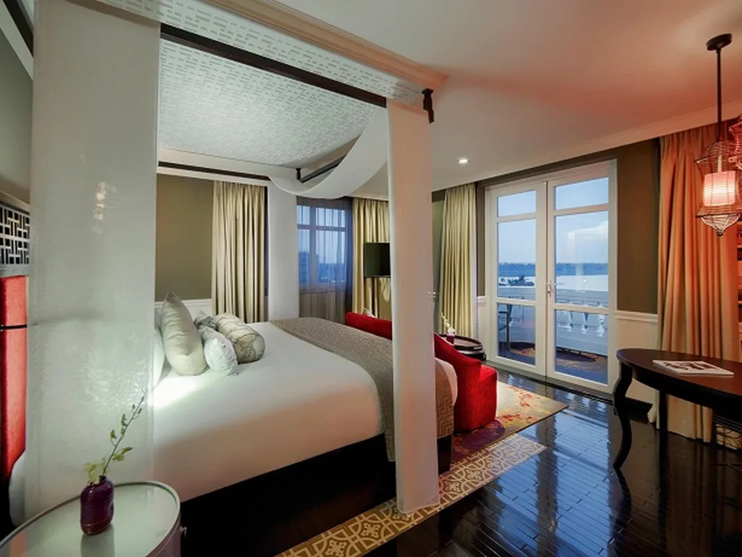 Royal Hotel Hoian - Luxury 5 star hotel Vietnam