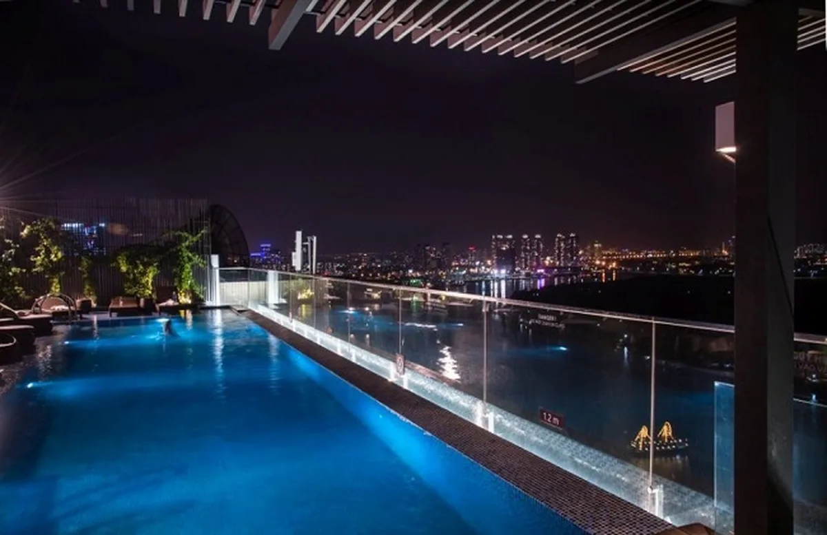 Liberty Central Saigon Riverside - Luxury 4 star hotel Vietnam