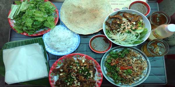 Hanoi street food tour on 12day Vietnam travel tours