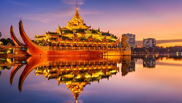 Tour Yangon on 12day package tour   Myanmar and Vietnam 2019 & 2020