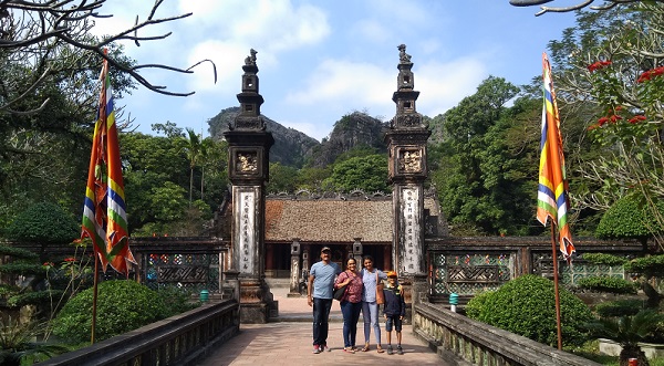 Mr. Vinod with his  family Vacation in Vietnam Cambodia  Thailand  2019 with Deluxe Vietnam Tour Company