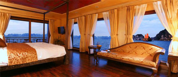 Violet cruise offers best Cambodia Vietnam private Tour package
