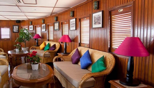 Pandaw - Mekong river cruise  offers 8day Vietnam and Cambodia tour packages