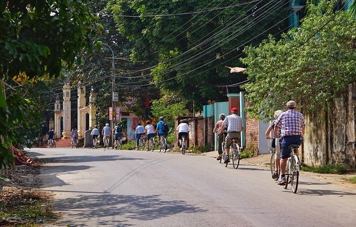 Ninh Binh biking tour in Vietnam - daily tours from Hanoi