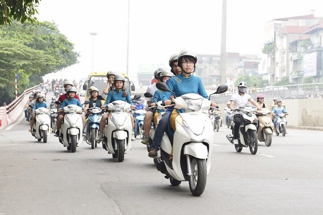 Hanoi motorbike tour on 8day package holiday to Vietnam 