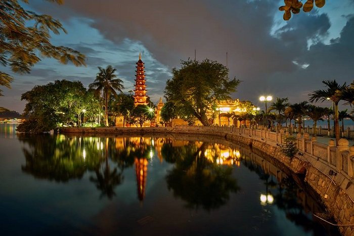 Hanoi Vietnam photo for best Vietnam vacation packages from Brisbane