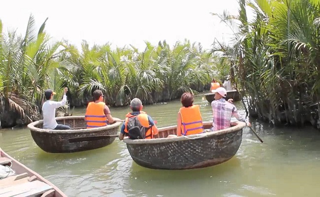 tour Hoian on your 13day Vietnam family holiday tours