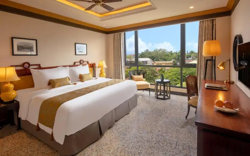 Luxury Silk Path Hotel in Hue