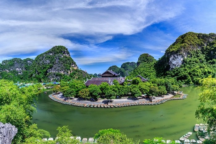 Trangan tour on 6day  Vietnam family  holiday package